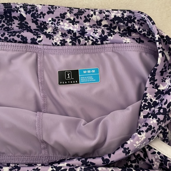 PGA Tour Woman’s Golf Skorts Size Medium - Picture 6 of 7